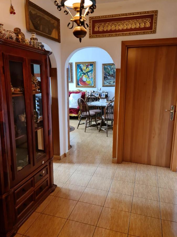 2-Bedroom Apartment With Dajti Mountain View Tirana Exterior photo