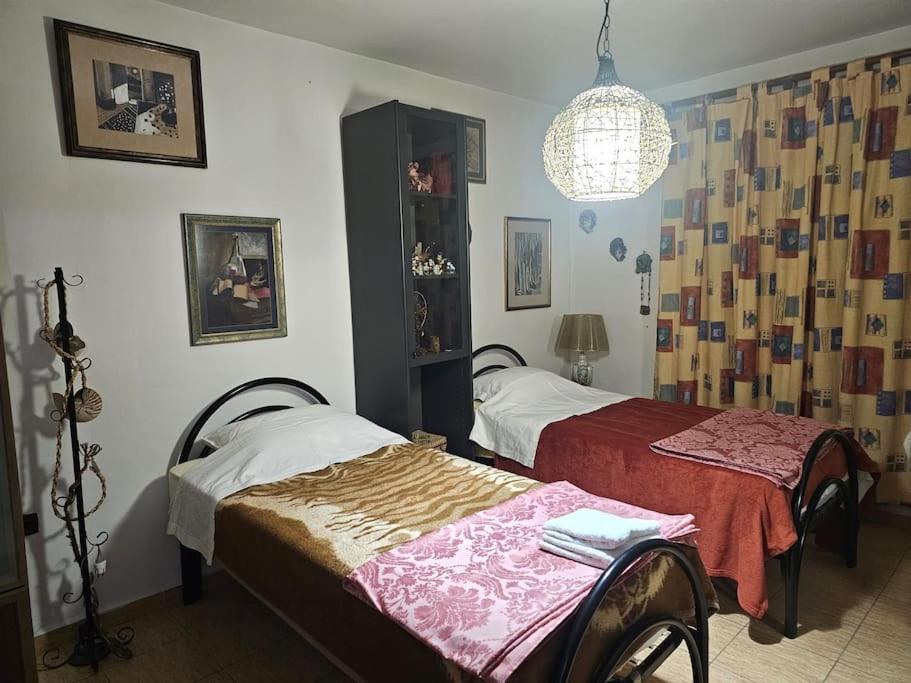 2-Bedroom Apartment With Dajti Mountain View Tirana Exterior photo